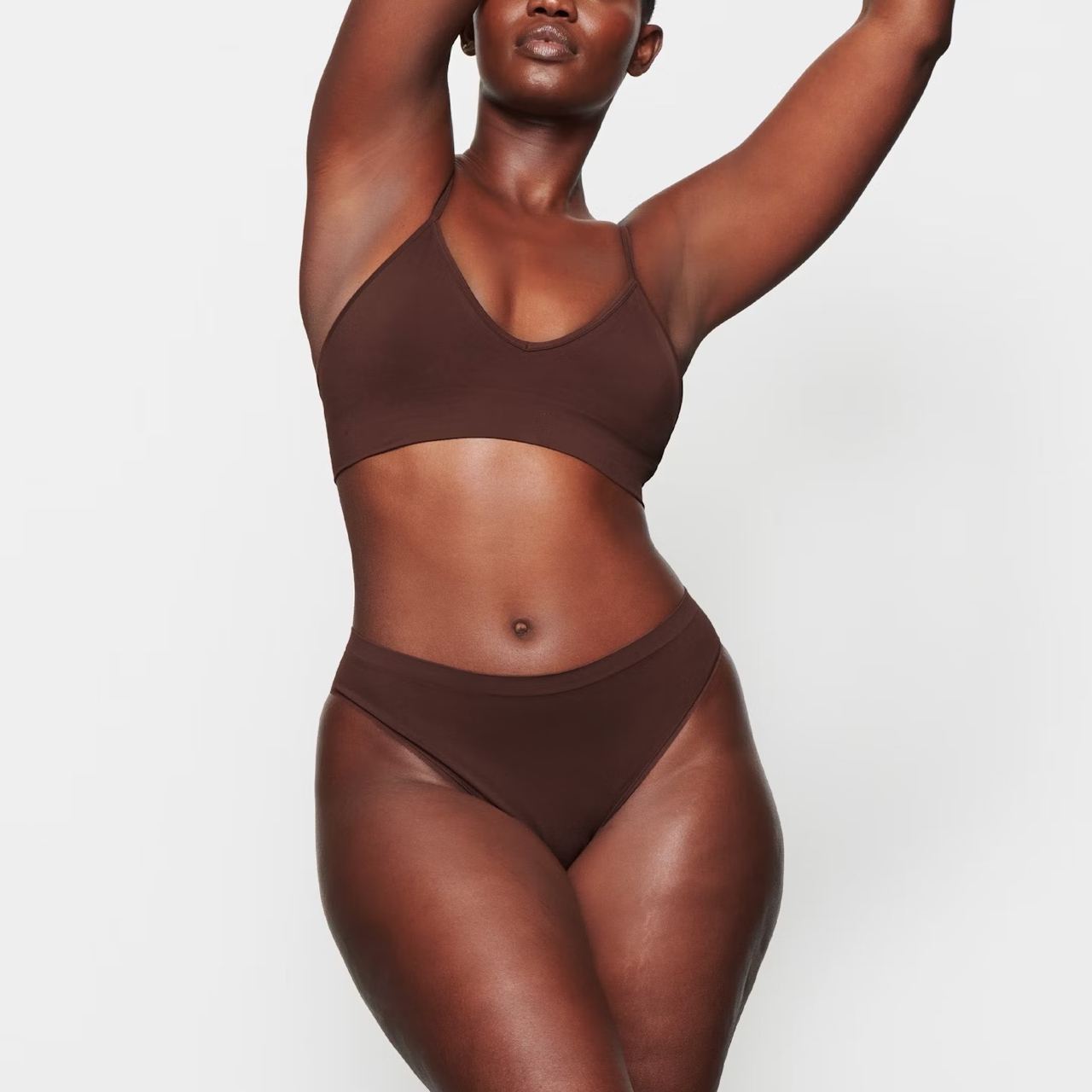 Трусики Soft smoothing seamless thong Cocoa, S