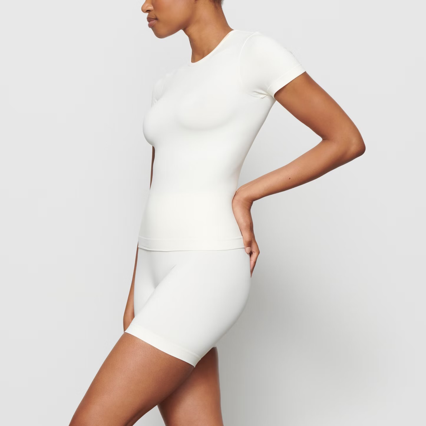Soft smoothing seamless t-shirt Marble ( білий ), S