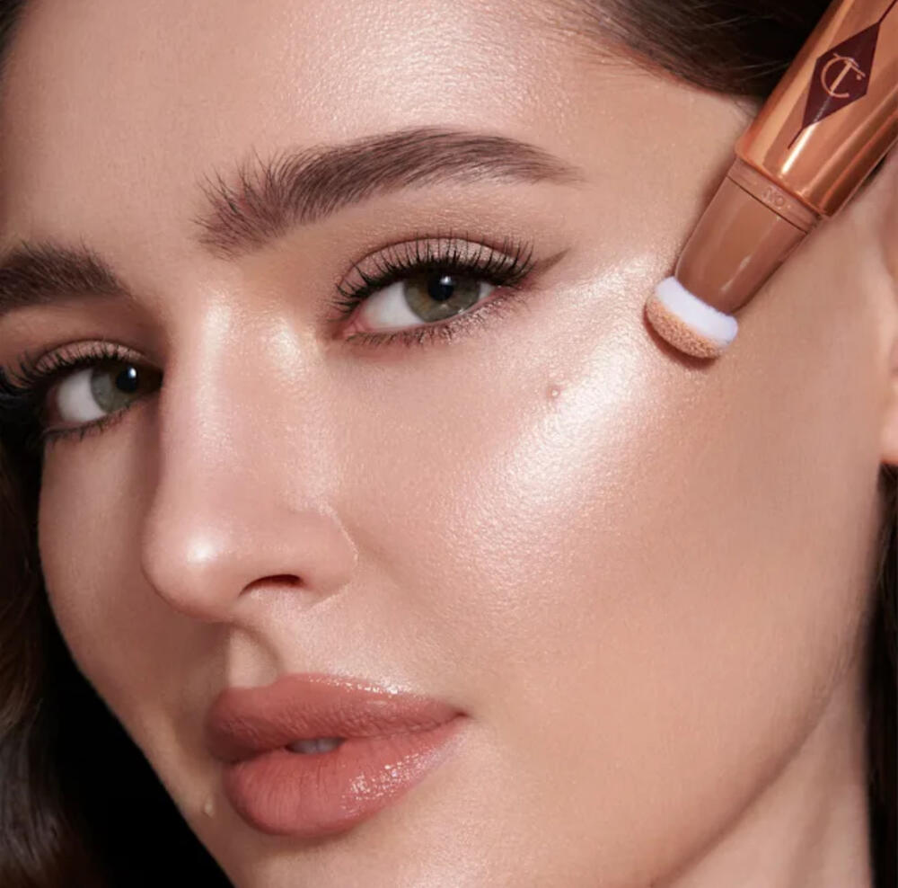 BEAUTY LIGHT WAND SAMPLE SPOTLIGHT