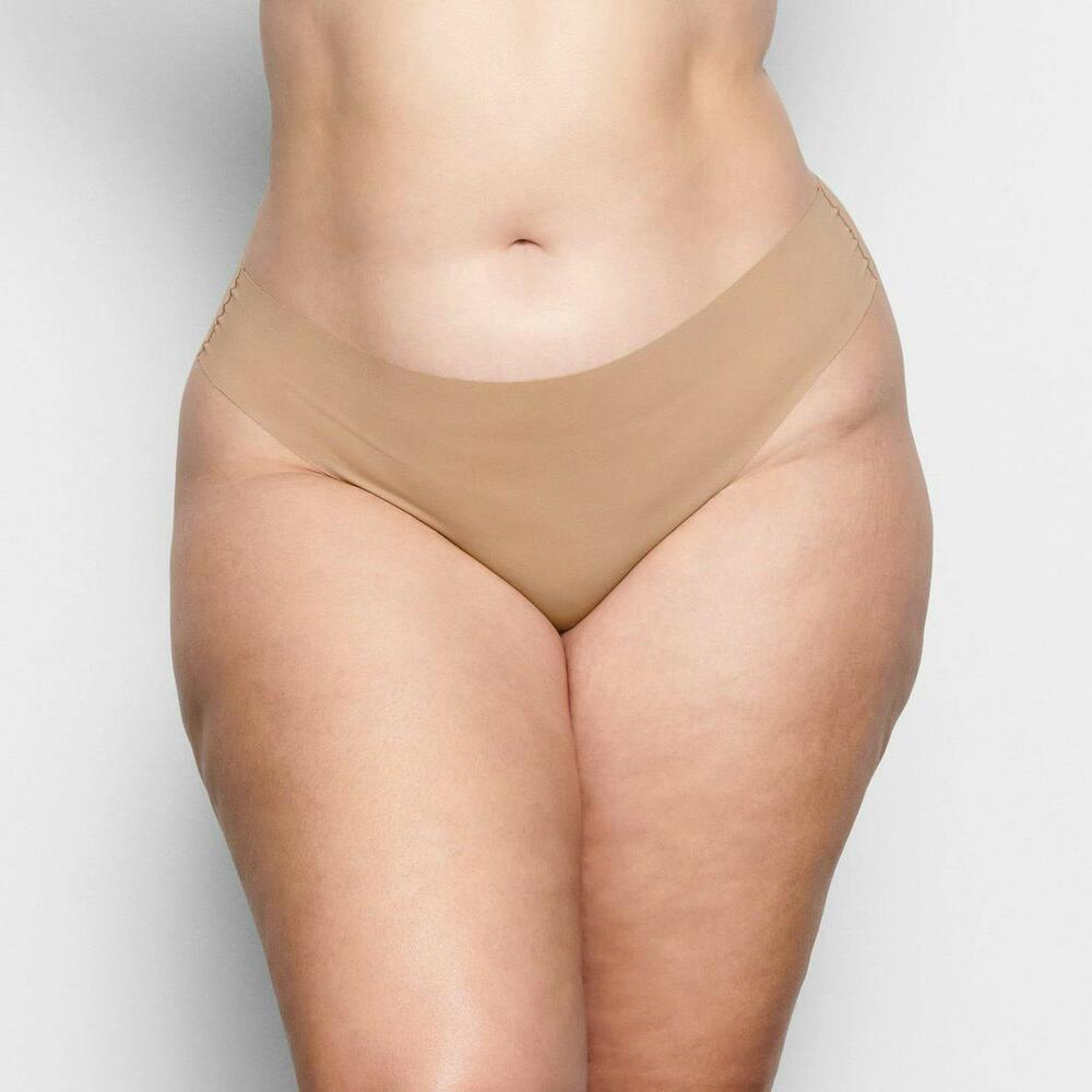 Трусики naked dipped thong Clay, XS