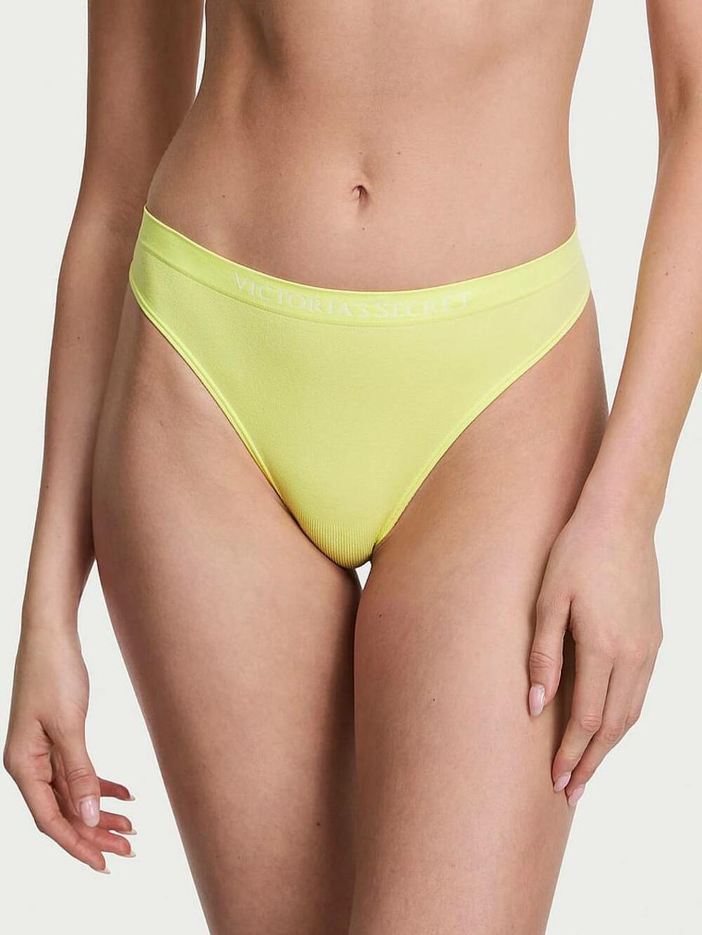Трусики стрінги Seamless Розмір М Sparkling Lime (2HLE)