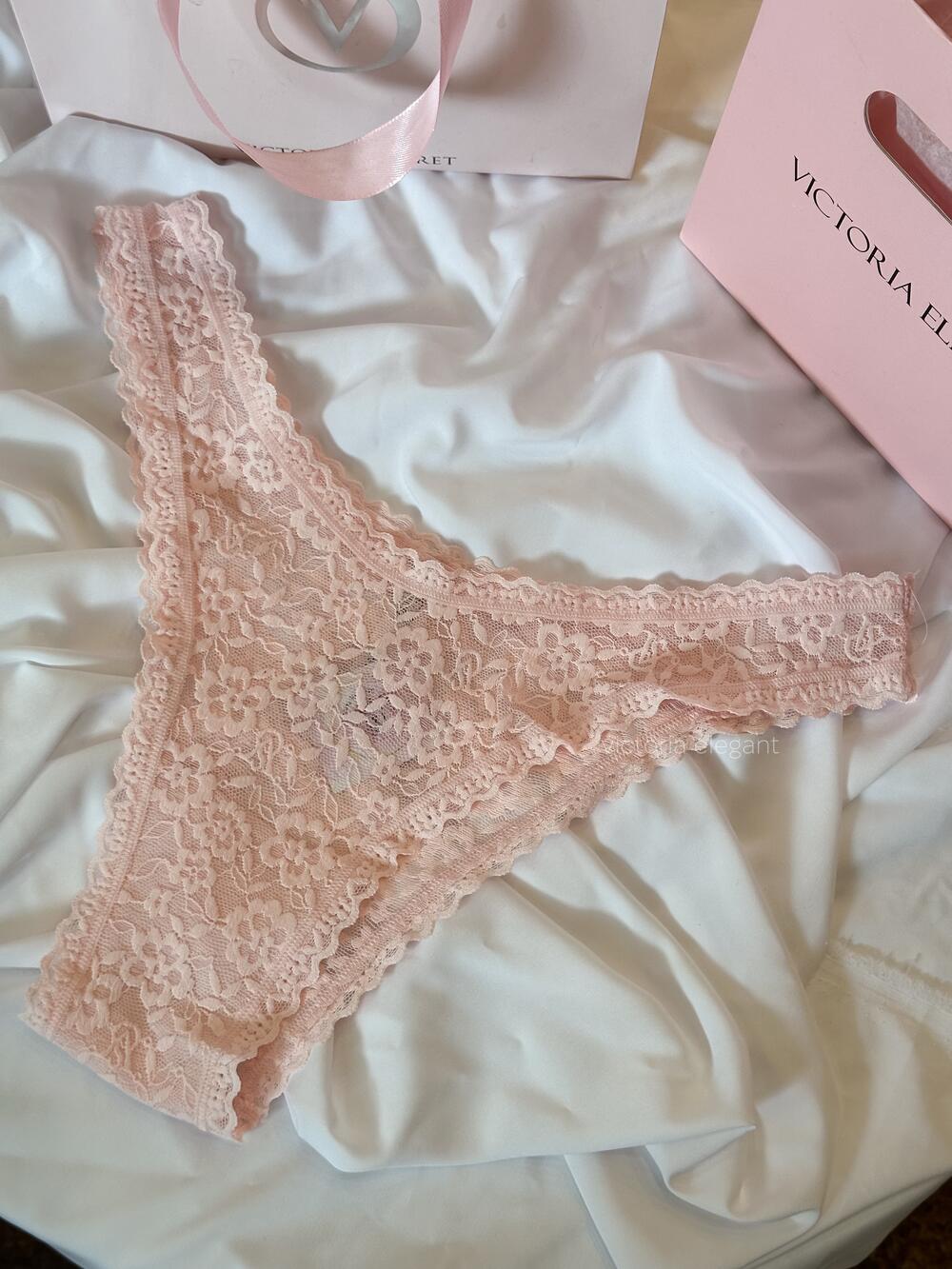 Tuxedo Bow Adjustable V-String Розмір L Pink