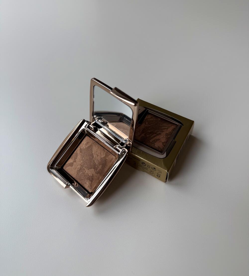 Бронзер AMBIENT LIGHTING BRONZER Hourglass 1.3 гр