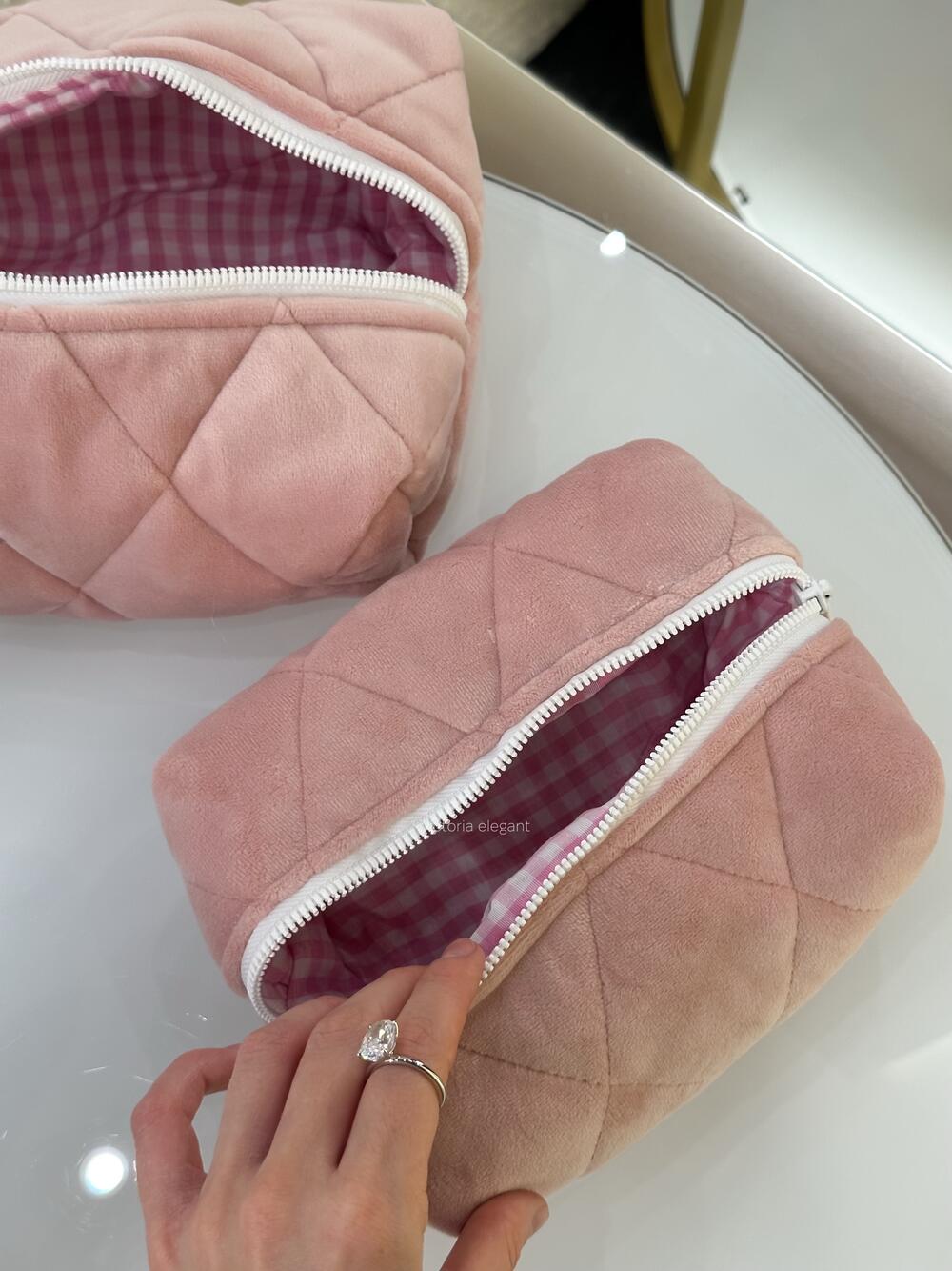 Плюшева косметичка Рожевий, Медіум