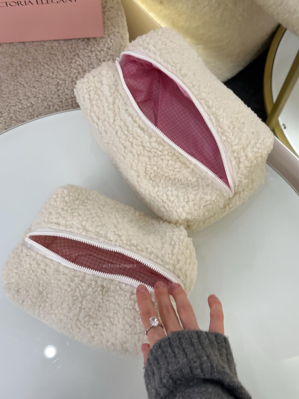 Плюшева косметичка Плющ білий, Медіум