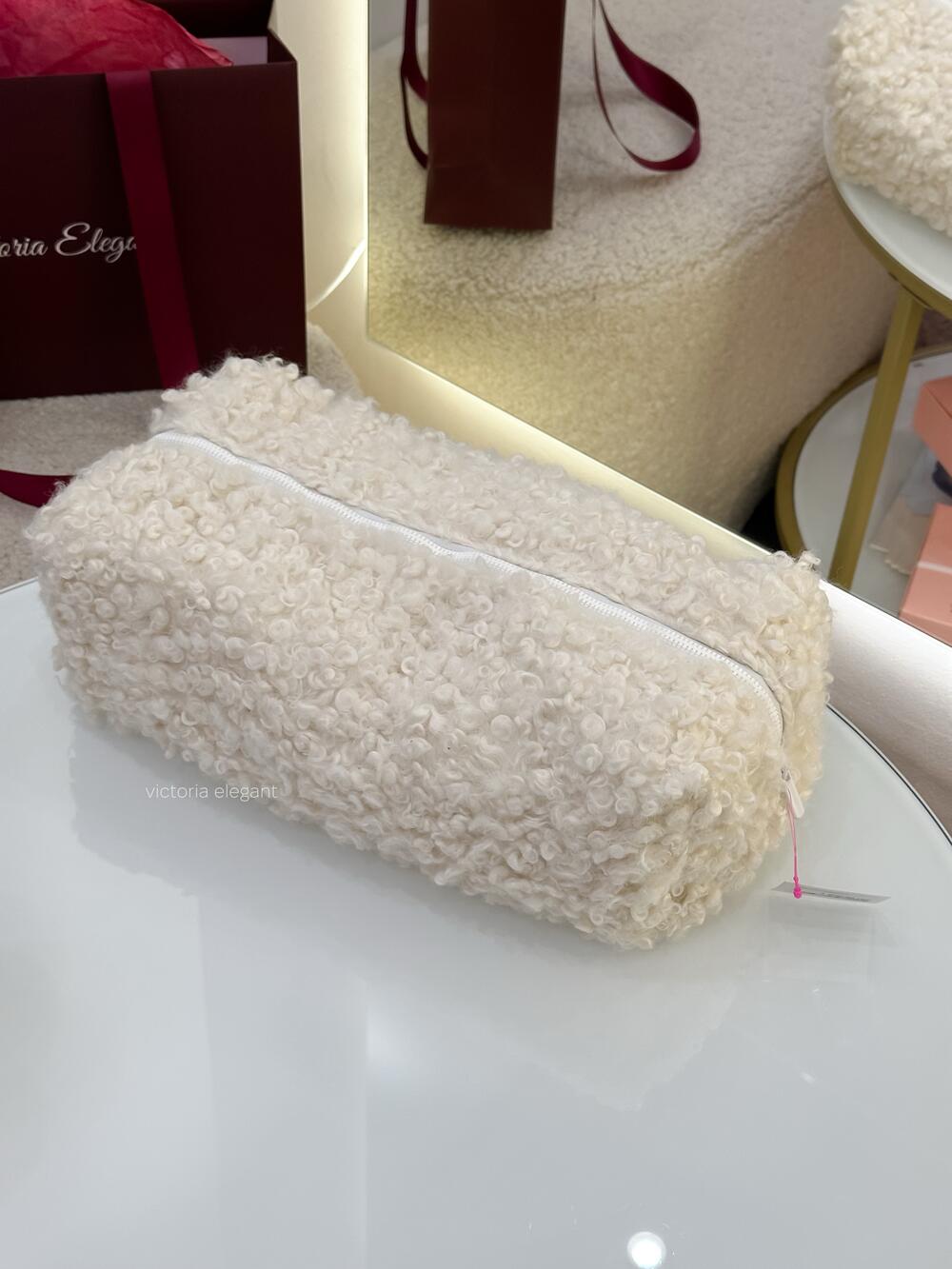 Плюшева косметичка Білий бараш, кейс(дайсон)