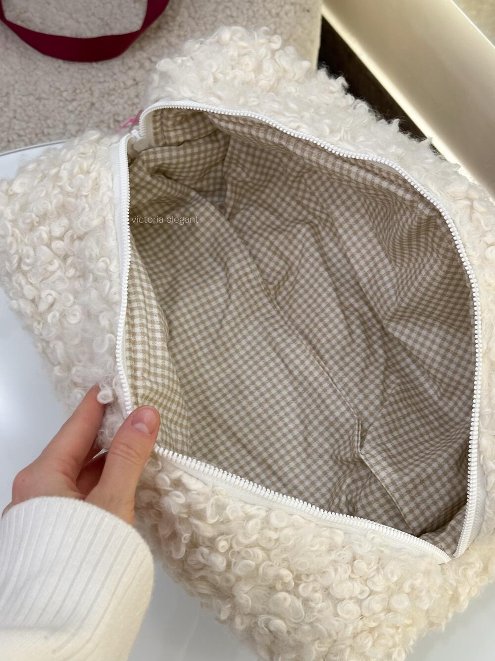 Плюшева косметичка Білий бараш, кейс(дайсон)