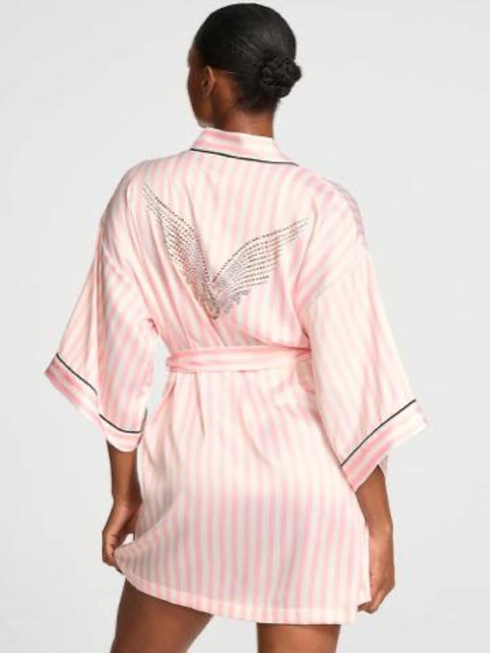 Халатик Backstage Satin Sparkle Short Robe Pink Iconic Stripes, Розмір ХS/S