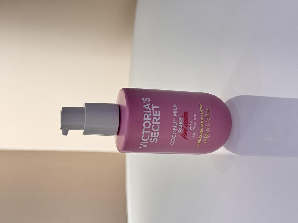 Лосьйон для тіла 88 мл Natural Coconut milk & rose