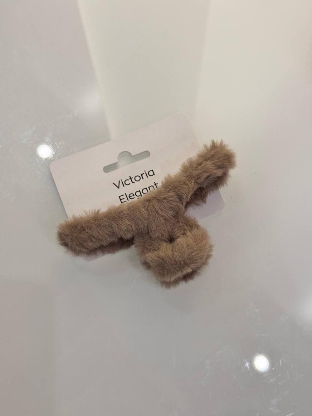 Заколка пухнаста капучино