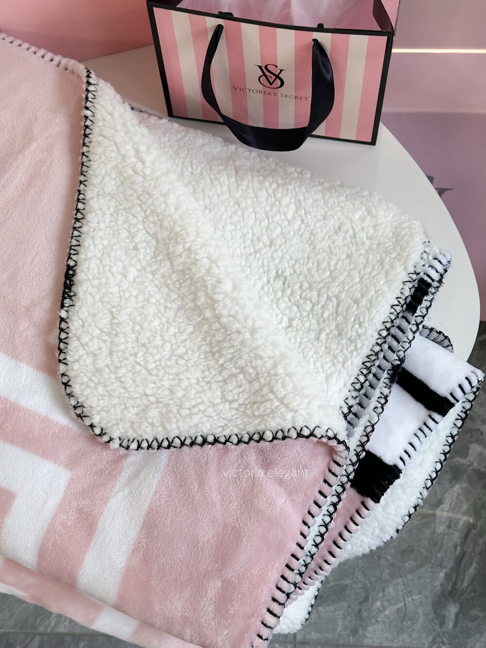 Плед 127*152 см Pink сірий